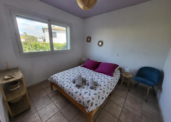 펜션 Modern With Pool Fréjus